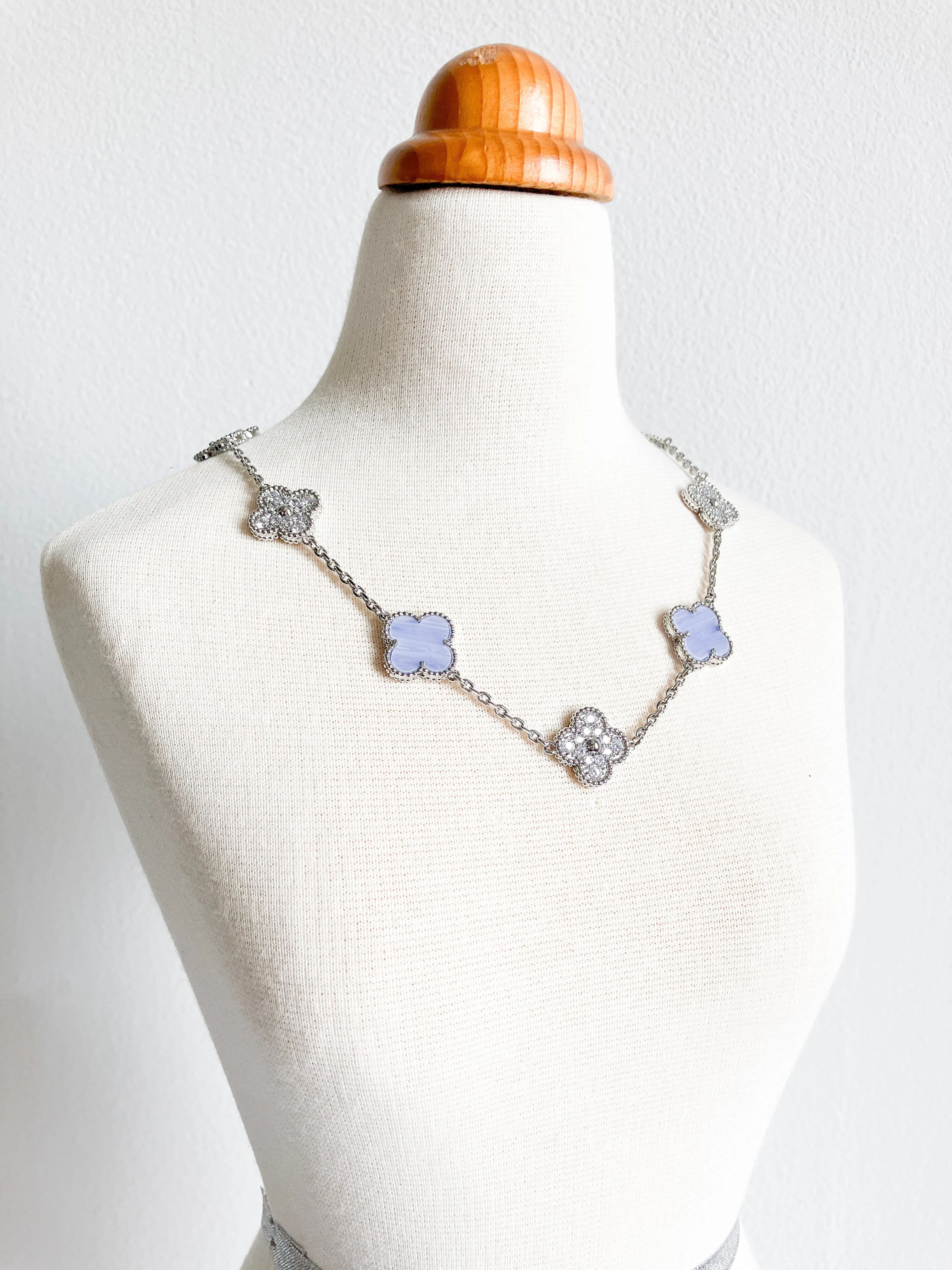 Agate and Cubic Zirconia Quatrefoil Necklace in Silver