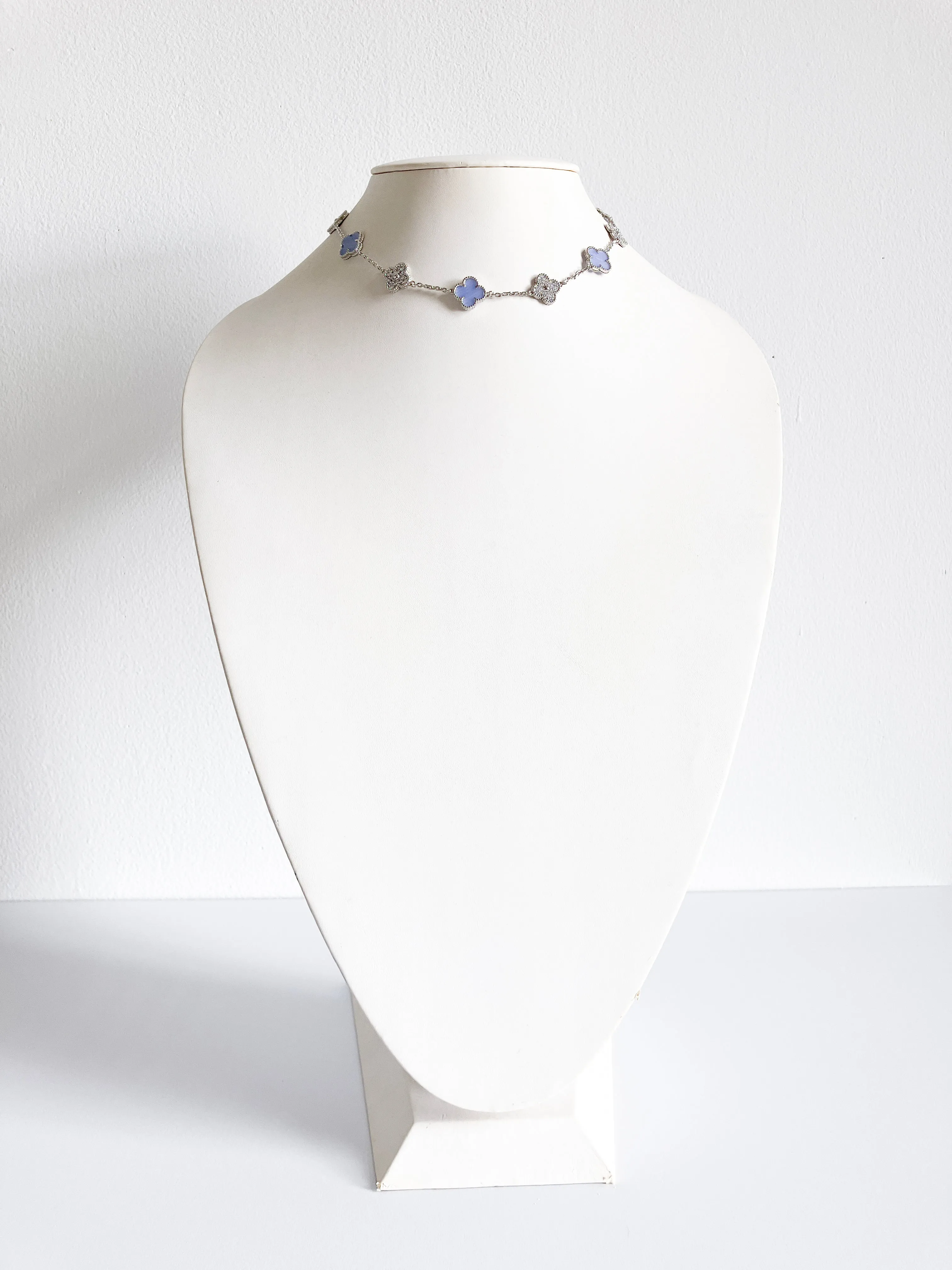 Agate and Cubic Zirconia Quatrefoil Necklace in Silver